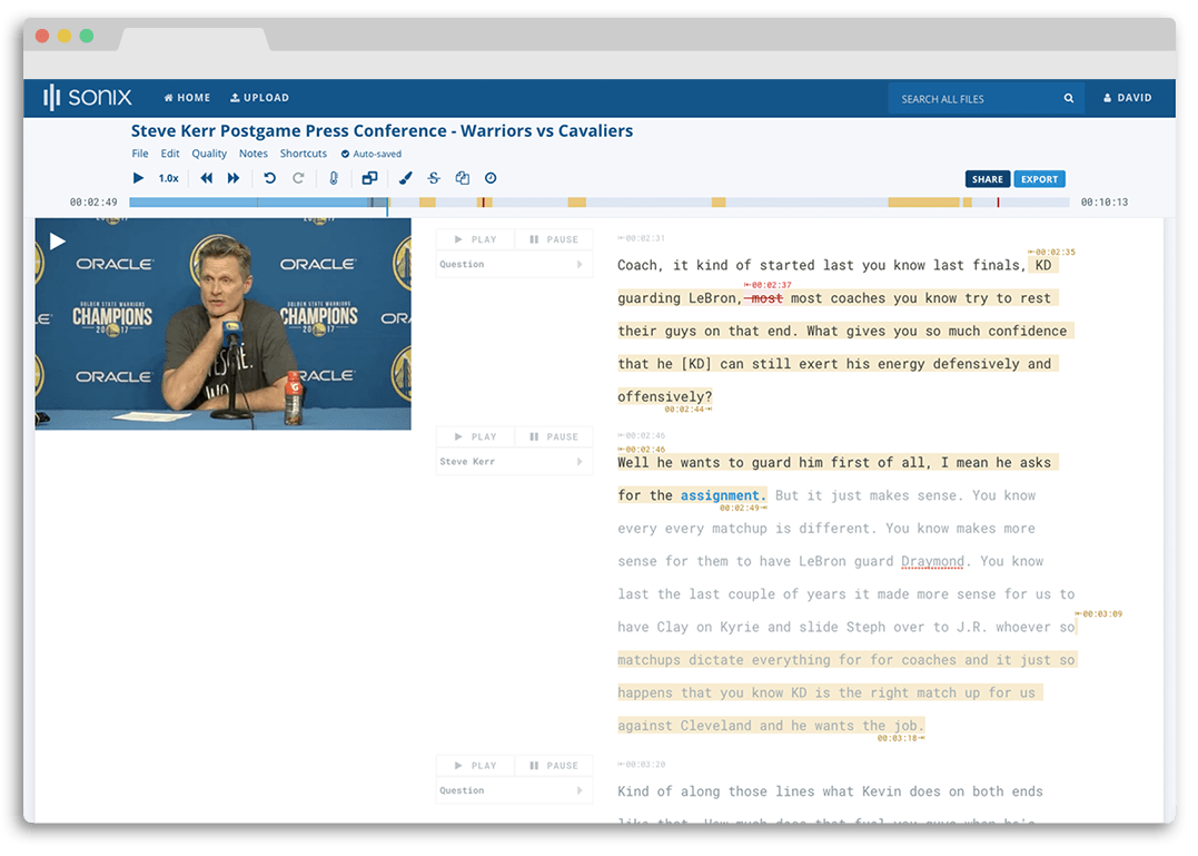 Transcription automatisée Sonix. Exemple de capture d'écran : une conférence de presse en cours de transcription (Steve Kerr, entraîneur-chef des Golden State Warriors)