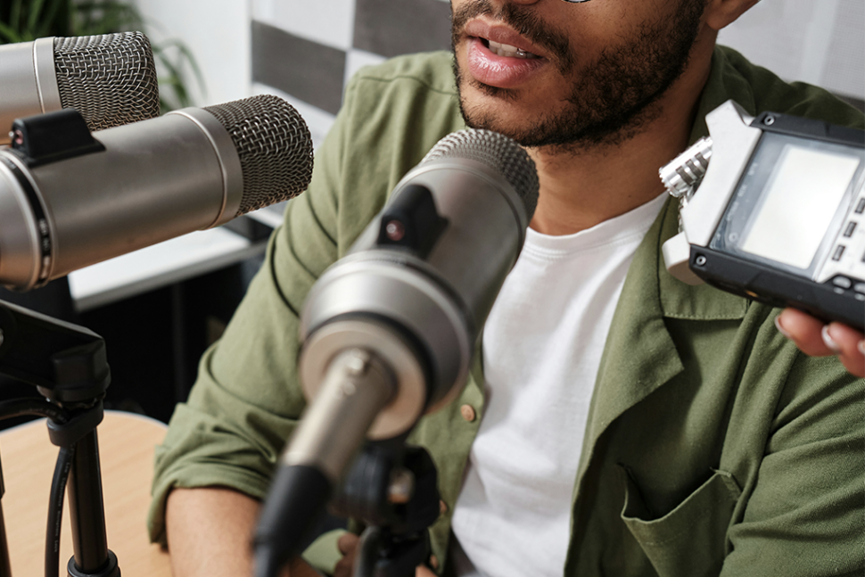 Best Transcription Software for Journalists - Featured Image