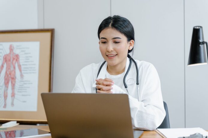 transcription-software-patient-experience-interviews