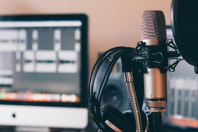 le-fridman-publishes-full-podcast-transcripts